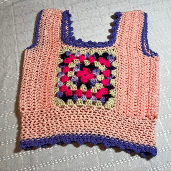 Vintage 1970's Handmade Crochet Pink and Purple Tank Top Granny Square Retro - Picture 10 of 10